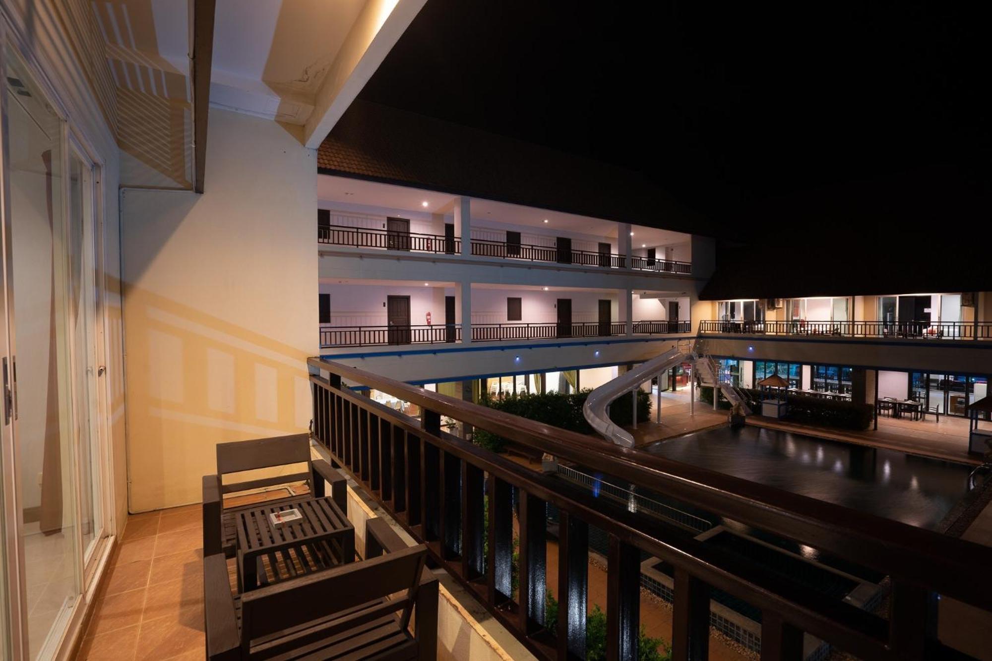 Napalai Resort HHQ Extérieur photo