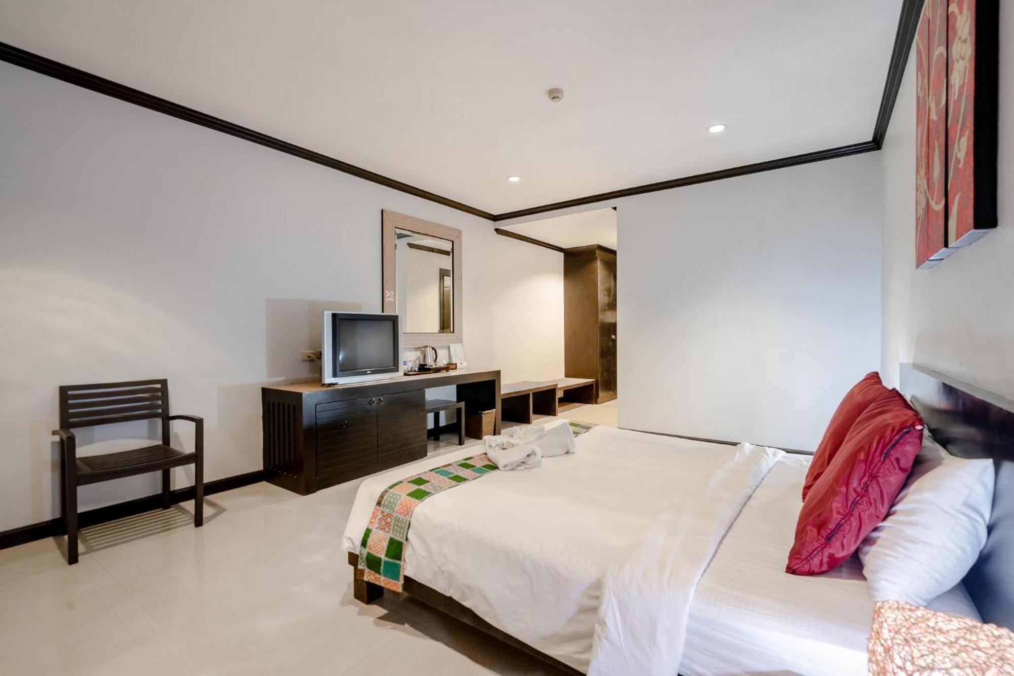 Napalai Resort HHQ Extérieur photo